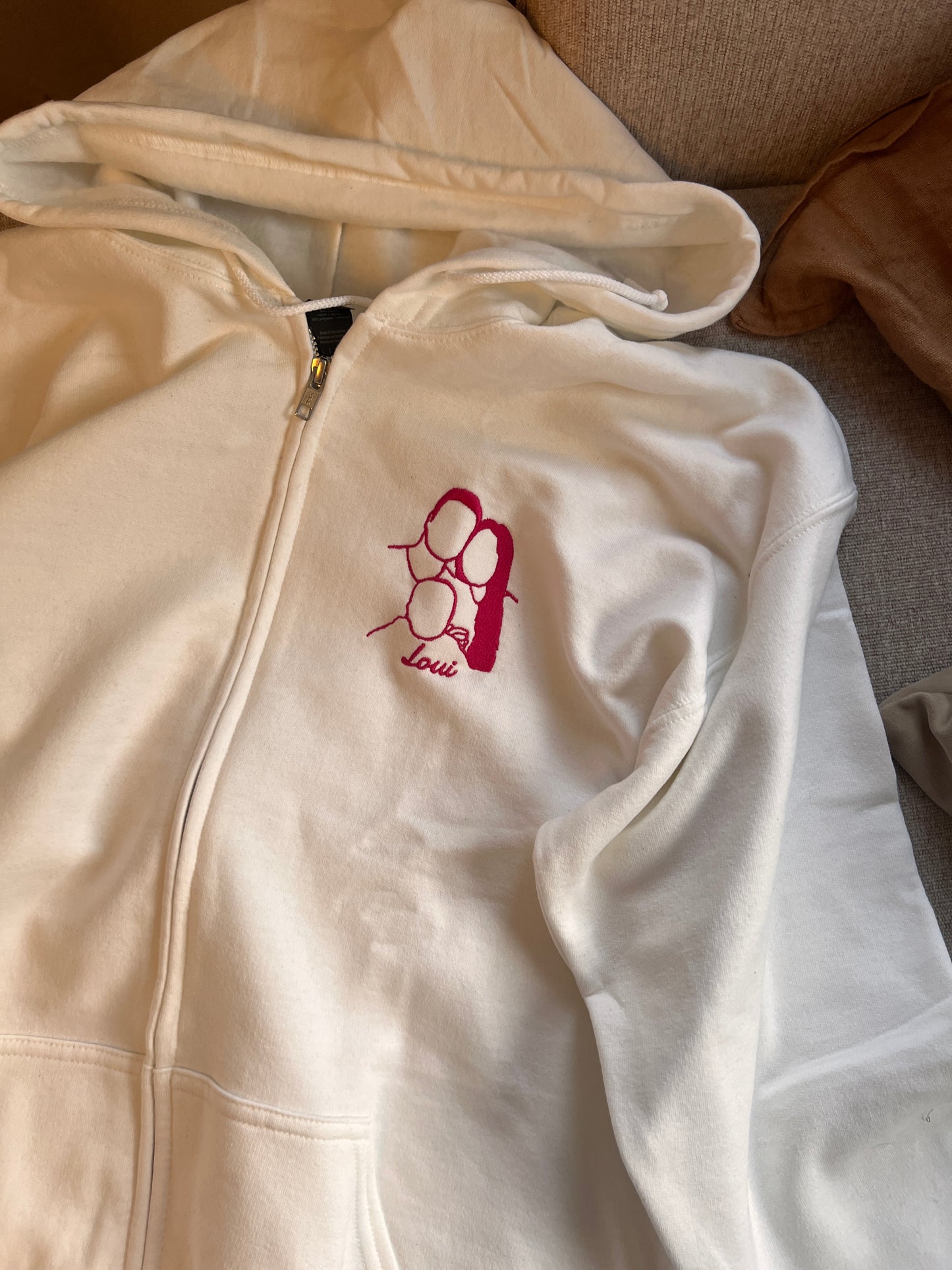 Unisex Zip Hoodie med Personlig Brodyr - Egen Bild & Text